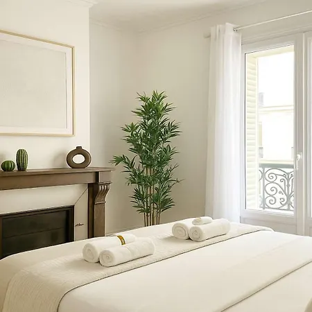 Spacious & Chic Flat With Elevator Access - 아파트 파리